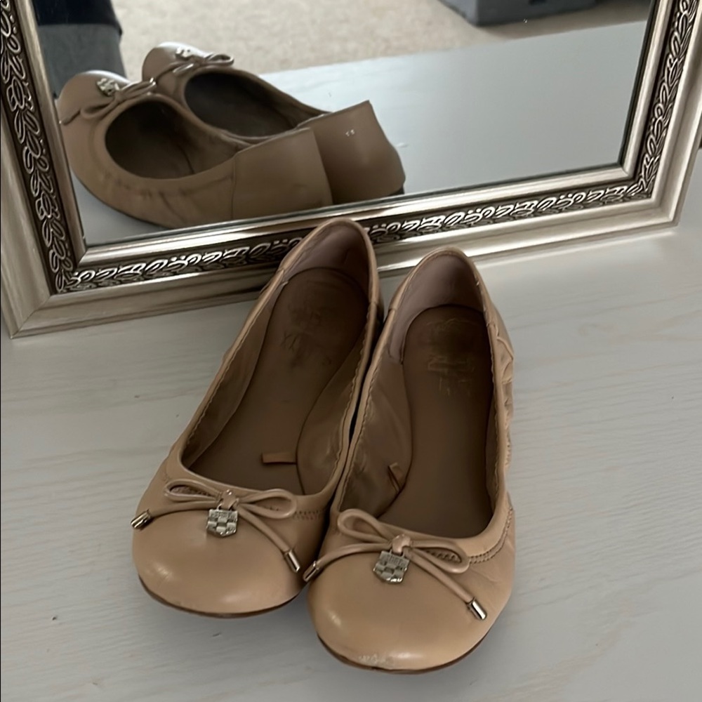 Vince Camuto Tan Ballet Flats with Bow Detail